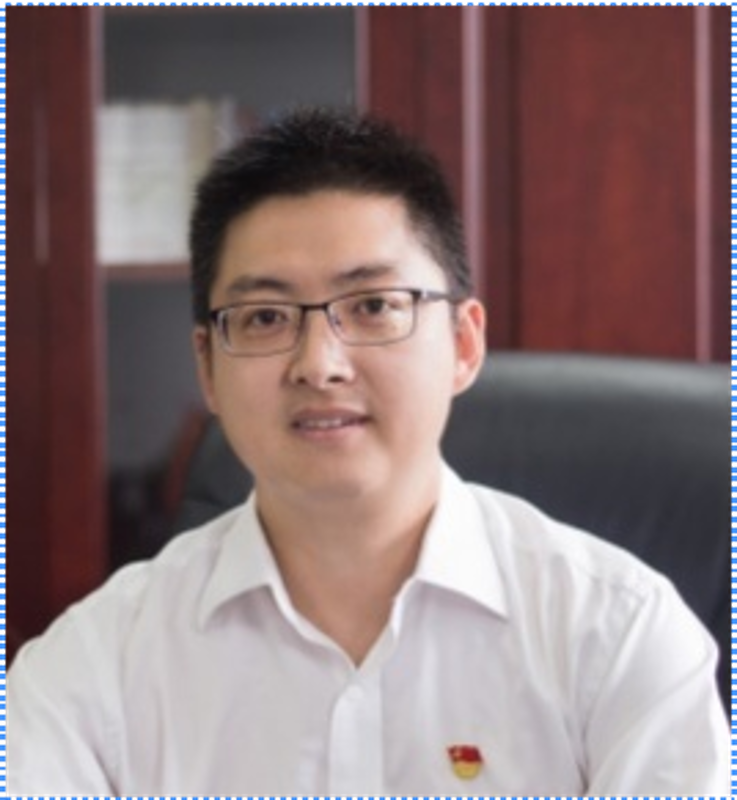 万烨 万烨